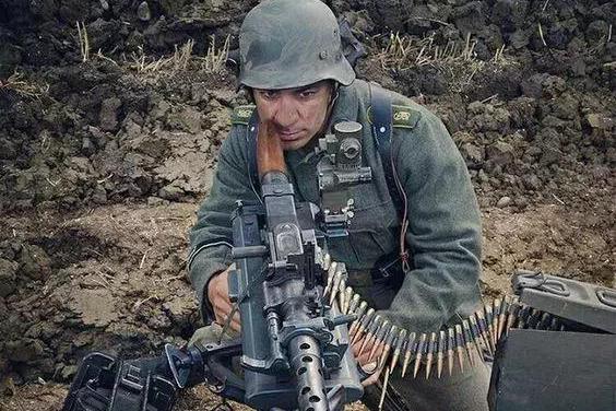 一缕穿越75年的药香——沈阳药科大学为抗美援朝战场培养军药学员